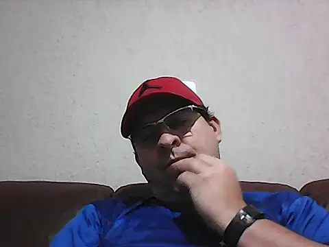 karatecobrakay2012 online show from June 22, 11:29 am