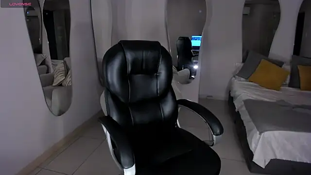 AlessaRomero online show from September 14, 5:46 pm