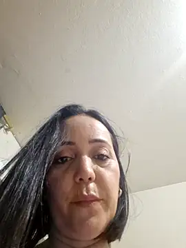 tessafontana37 online show from January 3, 2:32 am