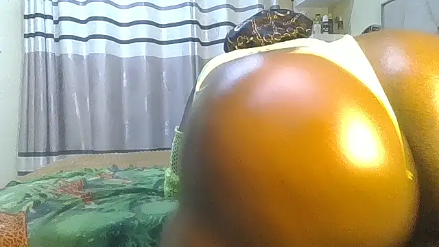 Fine assie online show from October 29, 4:11 am