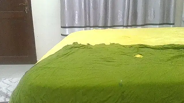 Fine assie online show from December 3, 9:58 pm