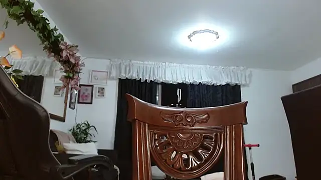  diana cute online show from February 12, 2:33 am