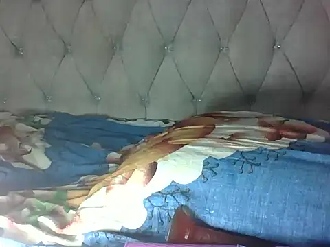 Snapshot of sweet_iddah chatting on November 16, 2:11 pm sweet iddah online show from November 16, 2:11 pm