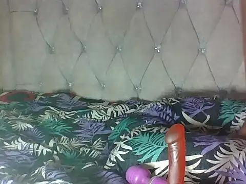 Snapshot of sweet_iddah chatting on October 23, 11:09 am sweet iddah online show from October 23, 11:09 am