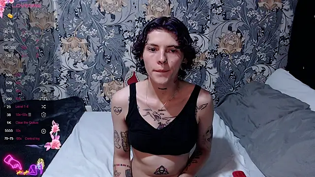 pretty cristal69 online show from June 19, 1:11 am