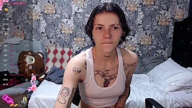 pretty cristal69 online show from June 12, 12:14 pm