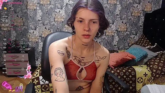 pretty cristal69 online show from May 2, 1:05 pm
