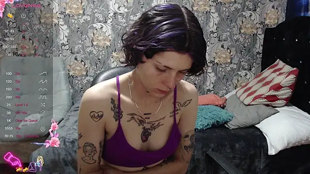 pretty cristal69 online show from May 12, 12:11 pm