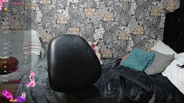 pretty cristal69 online show from May 28, 12:00 pm