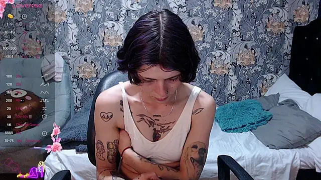 pretty cristal69 online show from June 8, 10:10 pm