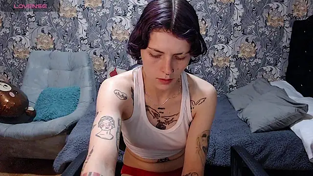 pretty cristal69 online show from June 27, 12:27 am