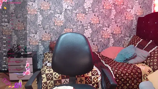 pretty cristal69 online show from April 17, 10:23 pm