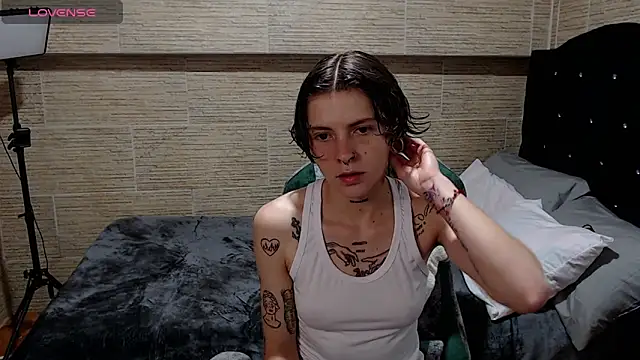 pretty cristal69 online show from February 26, 10:26 pm