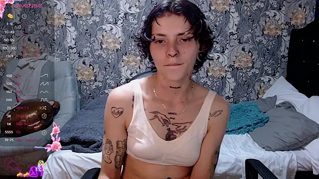 pretty cristal69 online show from June 10, 11:28 pm