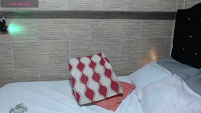 pretty cristal69 online show from March 18, 1:24 am