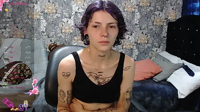 pretty cristal69 online show from May 7, 12:30 pm