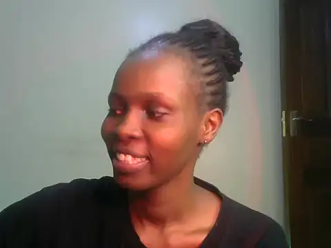 Snapshot of Bella_cute01 chatting on November 9, 3:05 pm Bella cute01 online show from November 9, 3:05 pm