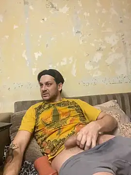 Snapshot of MaeltraJoy chatting on December 16, 4:22 pm MaeltraJoy online show from December 16, 4:22 pm