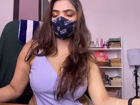 Snapshot of Fantastic_ruby chatting on October 31, 6:04 pm Fantastic ruby online show from October 31, 6:04 pm