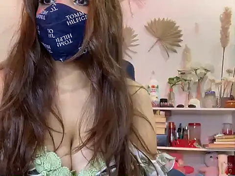 Snapshot of Fantastic_ruby chatting on July 10, 5:35 pm Fantastic ruby online show from July 10, 5:35 pm