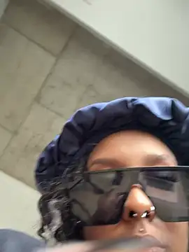 Your Paris online show from February 22, 6:31 pm