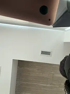 Your Paris online show from March 26, 5:22 pm