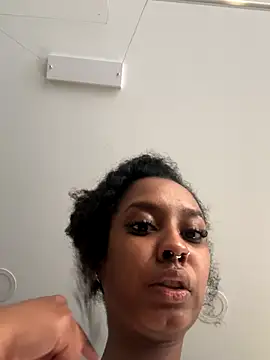 Your Paris online show from December 19, 4:53 pm