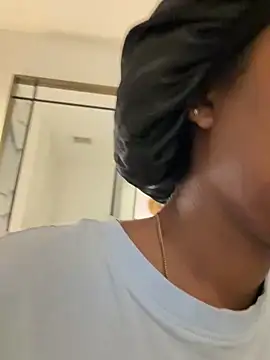 Your Paris online show from March 2, 5:42 pm