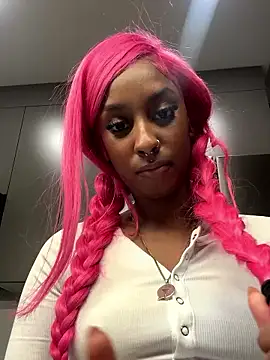 Your Paris online show from February 12, 4:34 am