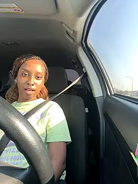 Snapshot of Your_Paris chatting on September 11, 4:07 pm Your Paris online show from September 11, 4:07 pm