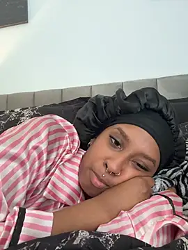 Your Paris online show from March 28, 5:58 pm