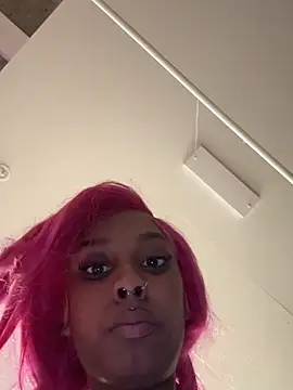 Your Paris online show from February 10, 3:49 am