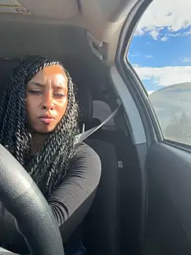 Your Paris online show from April 9, 11:22 pm