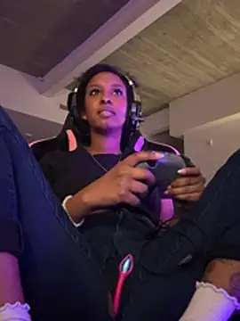 Your Paris online show from February 17, 2:09 am