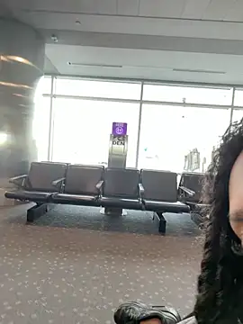 Your Paris online show from March 9, 3:04 pm