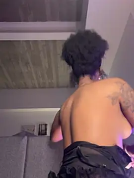 Your Paris online show from January 11, 7:15 am