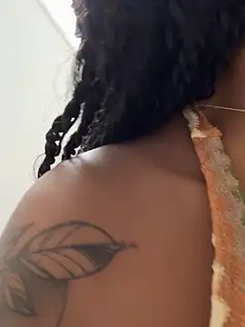 Your Paris online show from April 13, 12:53 pm