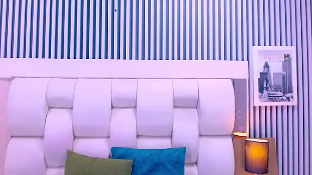 sarah cream online show from June 17, 4:01 am