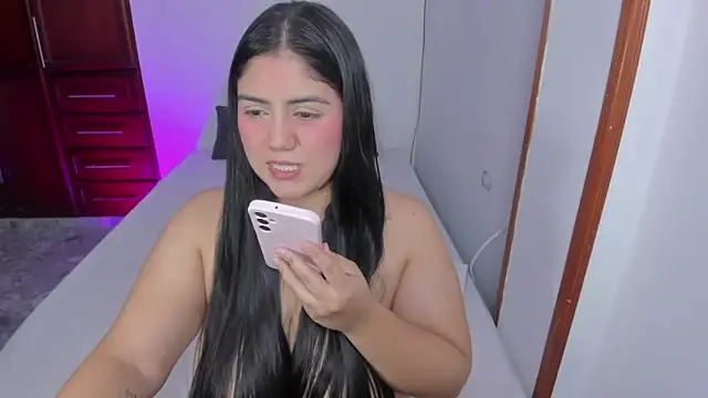 iris torrez  online show from December 19, 4:42 pm