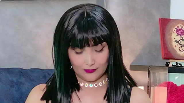 Evangeline Taylorr online show from February 18, 1:18 pm