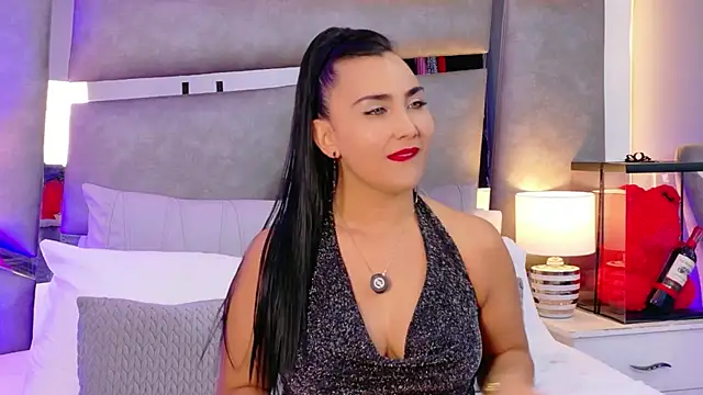 Snapshot of Evangeline_Taylorr chatting on November 8, 8:34 pm Evangeline Taylorr online show from November 8, 8:34 pm