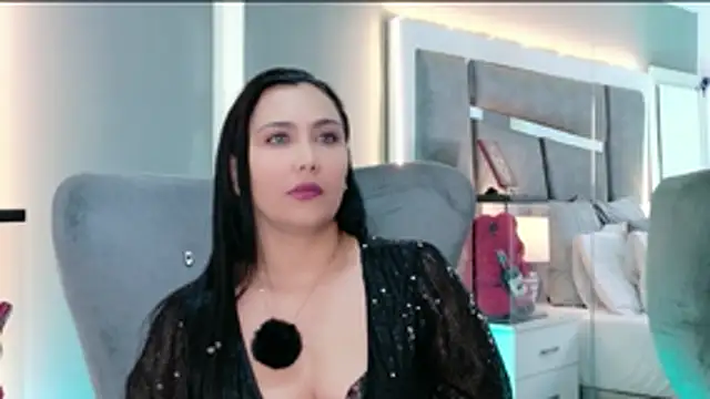 Evangeline Taylorr online show from March 25, 12:26 pm