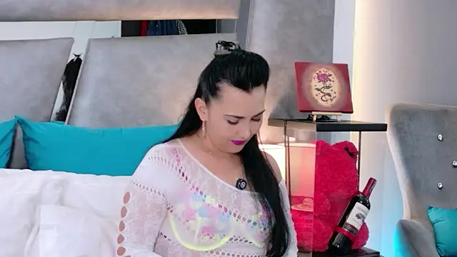 Evangeline Taylorr online show from February 27, 7:24 pm