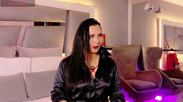 Snapshot of Evangeline_Taylorr chatting on November 27, 8:42 pm Evangeline Taylorr online show from November 27, 8:42 pm