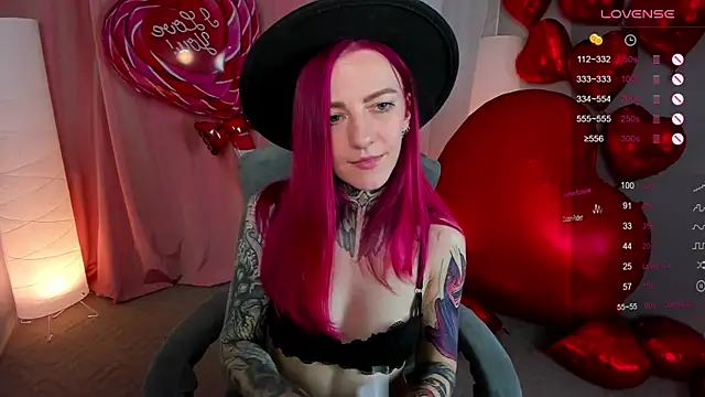 Roxy      online show from February 14, 2:39 am