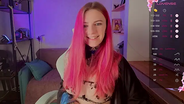 Roxy      online show from November 18, 6:06 am