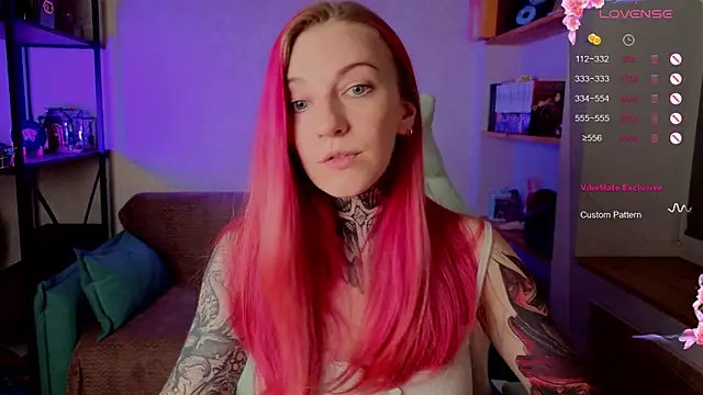 Roxy      online show from October 3, 8:43 pm