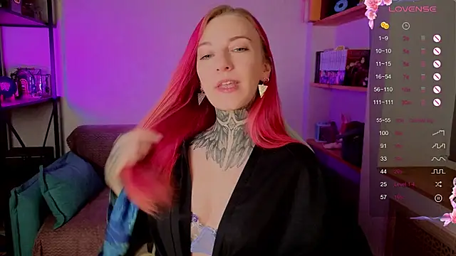 Roxy      online show from October 5, 8:32 pm