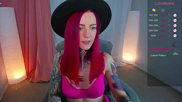 Roxy      online show from February 23, 11:36 pm