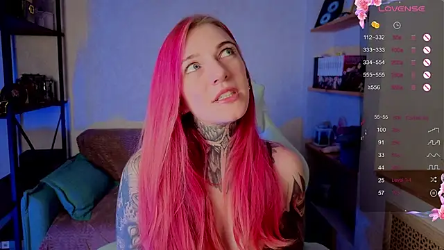 Roxy      online show from September 12, 9:25 pm